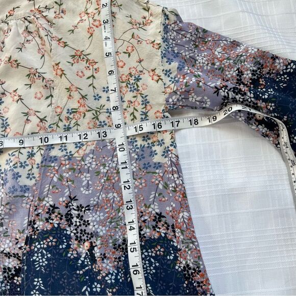 Listicle Ditsy Floral Crocheted Open Front Lightweight  Cardigan Size Small - Picture 9 of 13